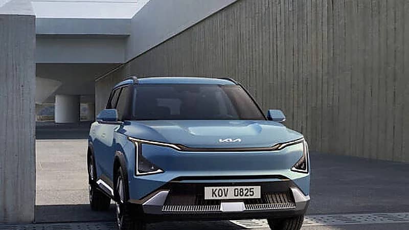 كيا تطلق EV5 الكهربائية في الشرق الأوسط والخليج