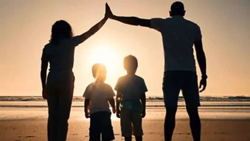 أخصائية: التربية العشوائية تضر بالطفل وتسبب التشتيت