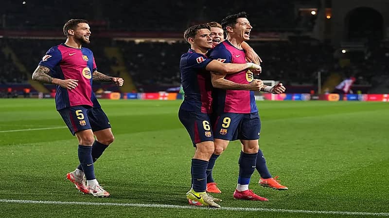 تفاصيل حديث الفار مع الحكم عن ركلة الجزاء الجدلية بمباراة برشلونة وفاليكانو