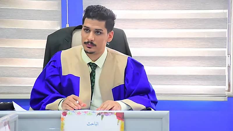 مدرس يبتلع ذاكرة إلكترونية لإخفاء دليل إدانته في جريمة قتل .. صور