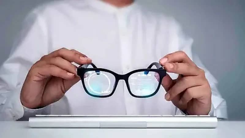 أبل تسعي لطرح نظارة ذكية مدعمة بالذكاء الاصطناعي