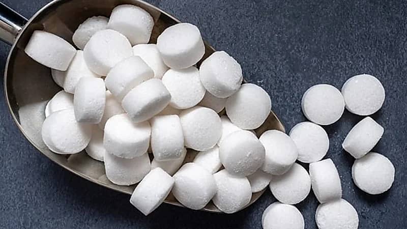 دراسة: أقراص الملح تحسّن أداء الرياضات في الأجواء الحارة