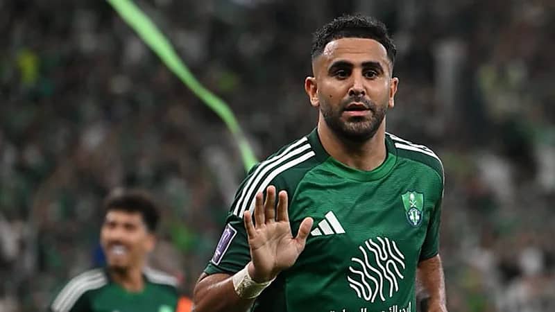 السيتي يستهدف نجم الأهلي