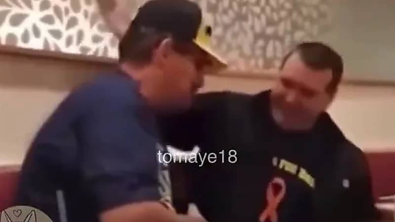 لقاء مؤثر بين رجل وشاب تبرع له بخلايا جذعية .. فيديو