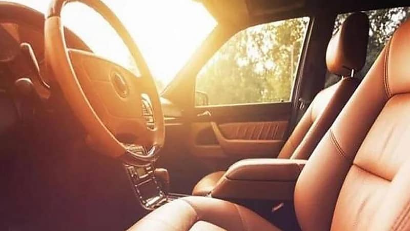 أشياء خطيرة لا تتركها في سيارتك خلال الصيف