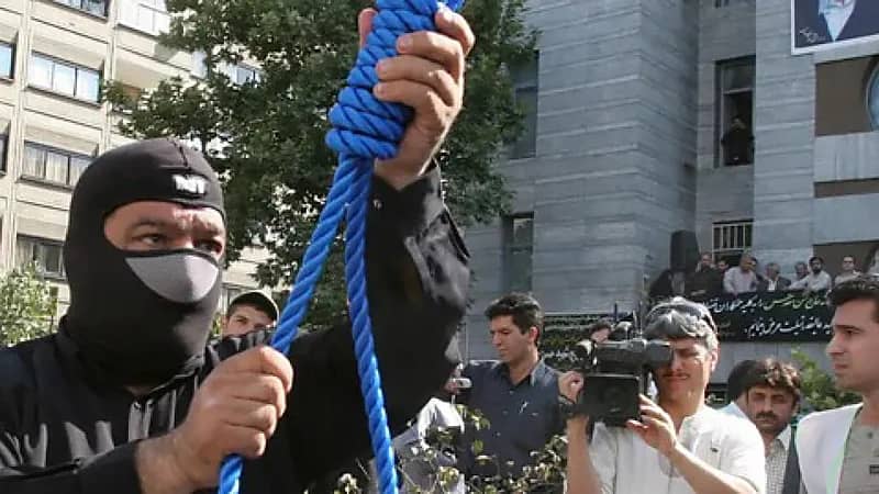 إيران تنفذ حكم الاعدام بحق متهم بالتجسس لصالح الموساد