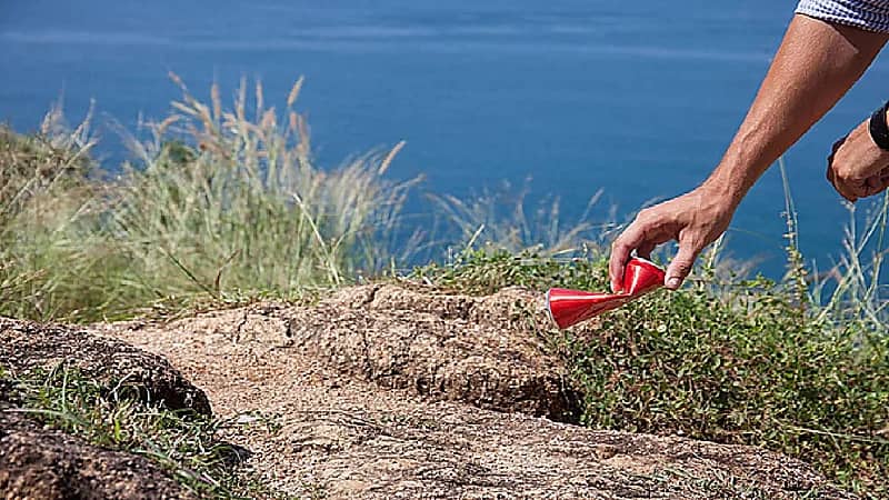 عامل يُعذب بالكهرباء بسبب جمعه للقمامة في مصر والجهات تتدخل