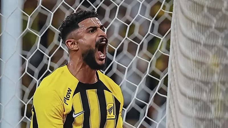 النصر يرفض رحيل العمري للاتحاد ويشترط صفقة تبادلية