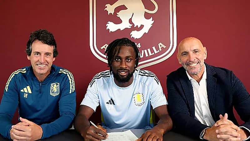 أستون فيلا يضم المهاجم جيسان