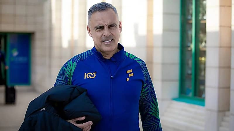 غوميز يطالب بتعزيز الفتح استعدادًا للموسم الجديد