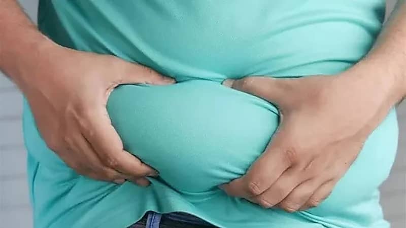 تناول الطعام العشوائي يزيد مخاطر السمنة الوراثية