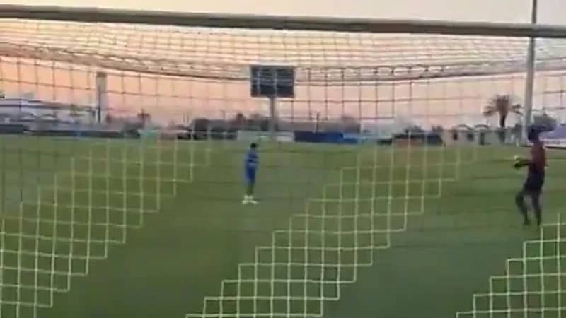 تحدي طريف بين نجل ميتروفيتش ورديف .. فيديو