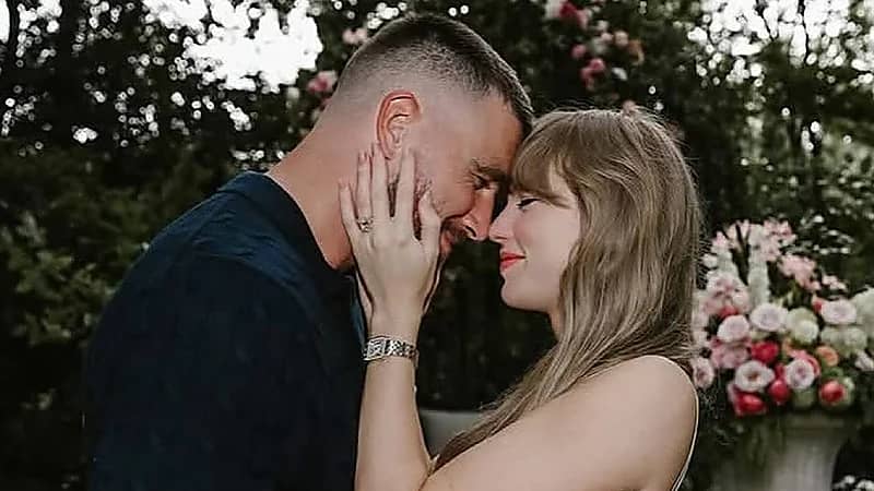 خطوبة تايلور سويفت وترافيس كيلسي تشعل مواقع التواصل الاجتماعي .. صور