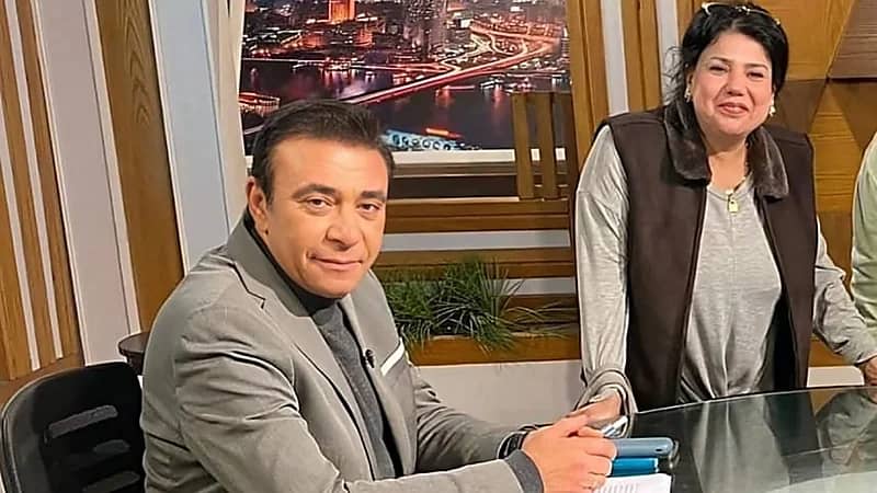 رحيل إعلامية مصرية وزملاؤها يبحثون عن أسرتها لتشييع الجثمان