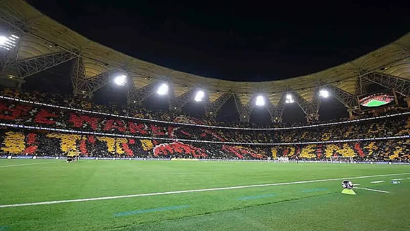 جماهير الاتحاد تكرر رسالة النصر الفاشلة بتيفو مثير.. فيديو
