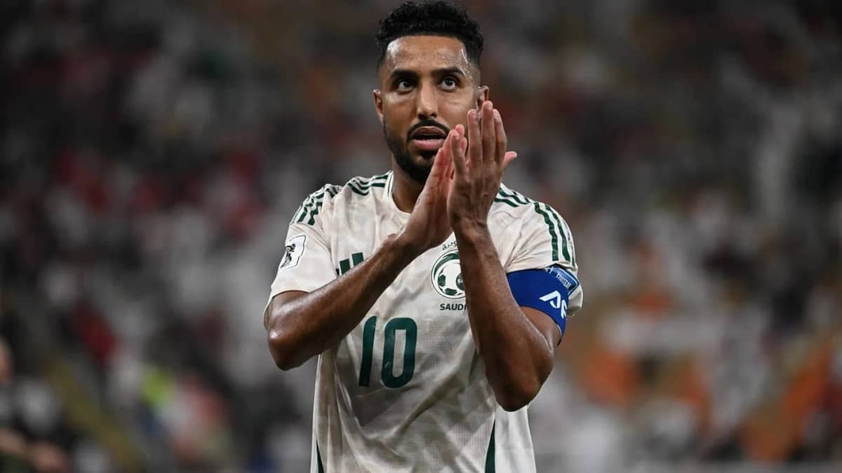 سالم الدوسري يقترب من التتويج بجائزة أفضل لاعب في آسيا 2025