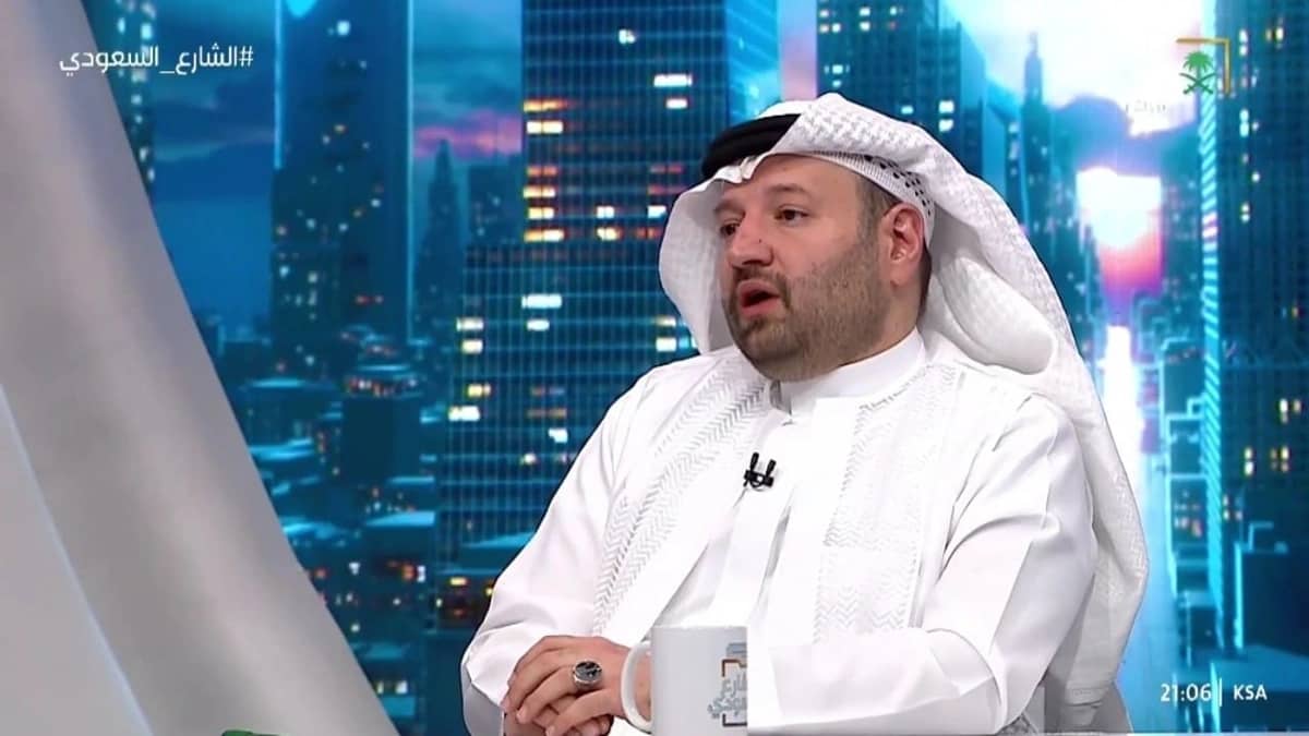 استشاري يحذر من لسعات النحل.. فيديو