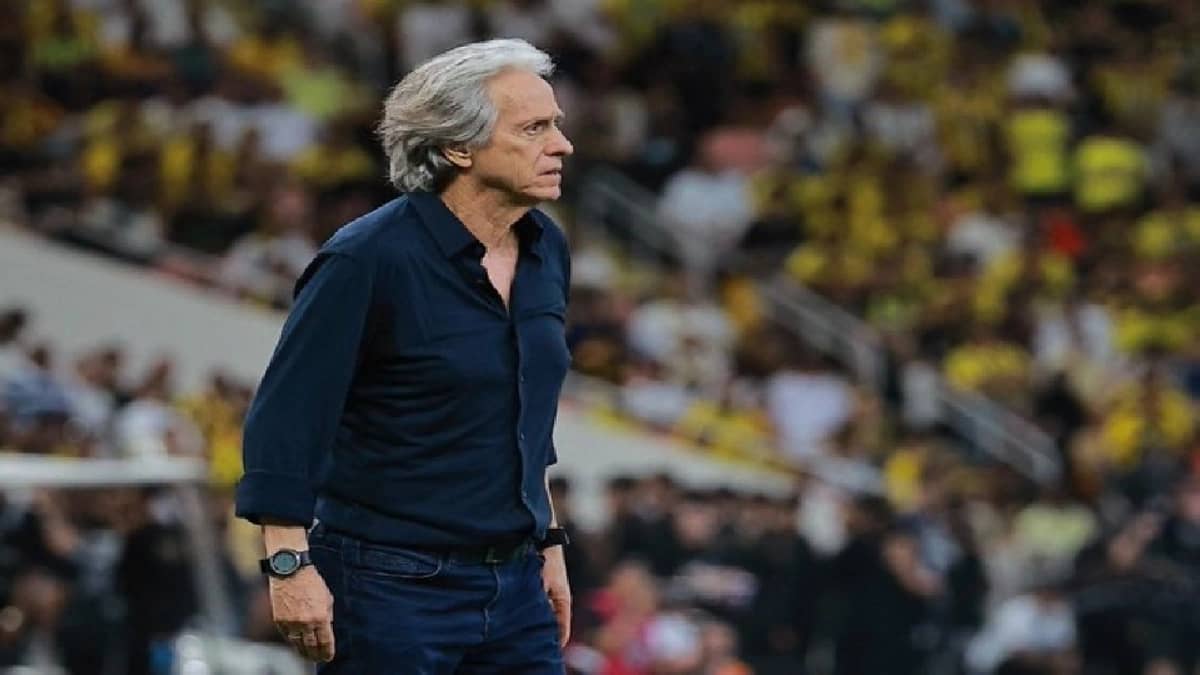 جيسوس يمنح لاعبي النصر راحة خلال التوقف الدولي