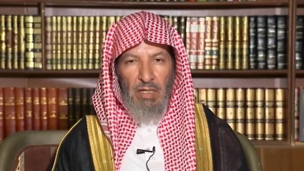 الشيخ سعد الشثري :  من يبدأ بالسلام هو الأفضل عند الله .. فيديو