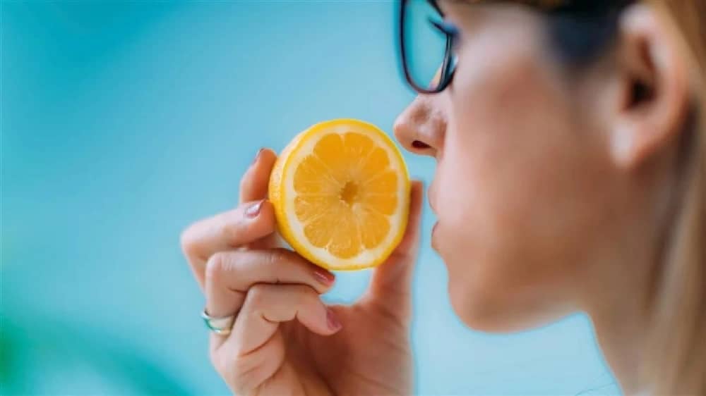 خبراء: ضعف حاسة الشم علامة لأكثر من 130 مرضاً