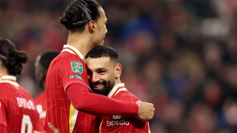 فان دايك: أخبرت محمد صلاح أنني أريد بقاءه مع الفريق