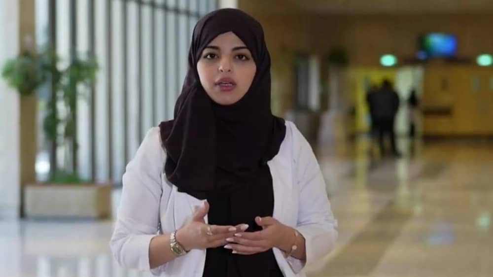 استشارية: الإفراط في الكافيين يرفع خطر الإصابة بهشاشة العظام .. فيديو