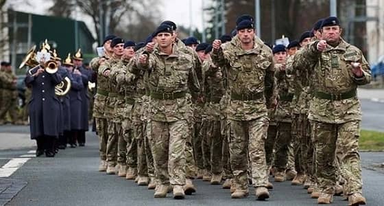 " التايمز " : تراجع رغبة البريطانيين فى التجنيد بسبب الروتين وكثرة الإجراءات