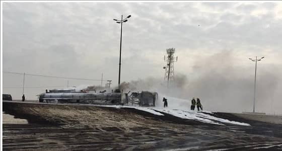إصابة شخص في حريق شاحنة ديزل بجدة