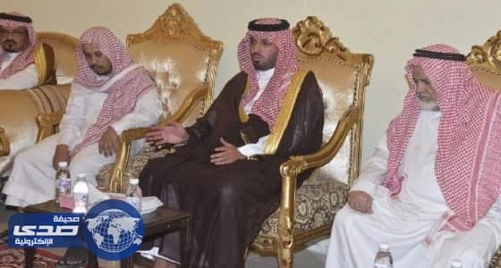 وكيل إمارة مكة للشؤون الأمنية ينقل تعازي القيادة لأسرة الشهيد الزهراني