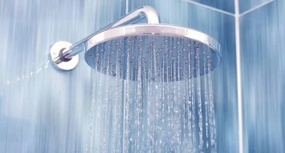 أضرار الاستحمام بالماء الساخن وطرق تجنبها