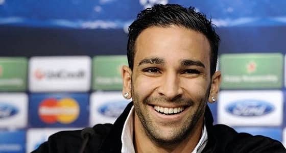 عادل رامي يغني لجوني هوليداي في مؤتمر مارسيليا الصحفي