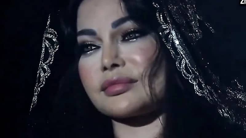 سبب بكاء هيفاء وهبي أثناء حفلها بمهرجان موازين .. فيديو