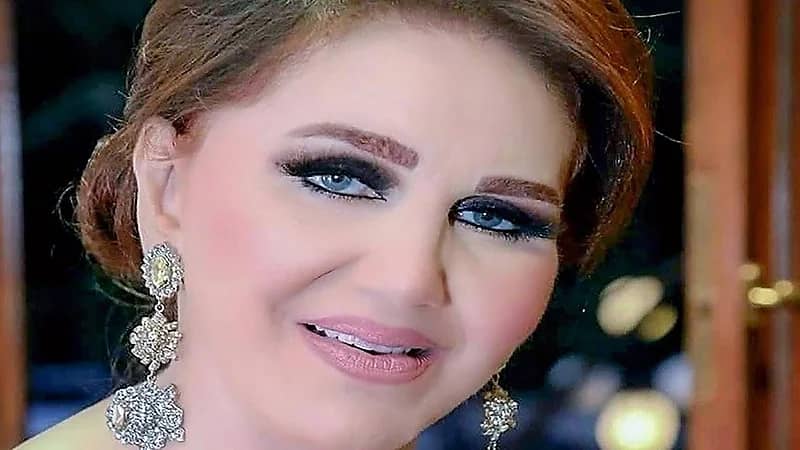 ميادة الحناوي تنفي إجراءها لعمليات تجميل: "لا ورحمة ماما!"