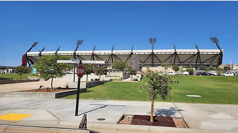 اتحاد القدم يتفقد ملاعب ومقرات الأخضر استعدادًا للبطولة الذهبية