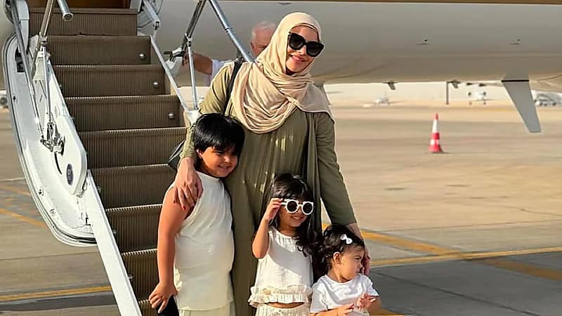 سارة الودعاني تحرج فتاة أرادت تصوير ابنها والأخيرة ترد .. فيديو