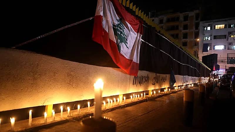مسؤول لبناني عن أزمة الكهرباء: "في ناس ما عم يتحمموا"