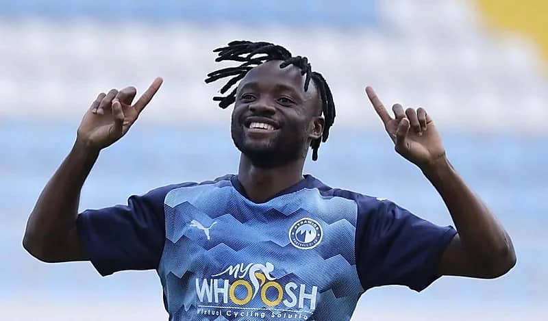 الفتح يقترب من ضم مهاجم بيراميدز