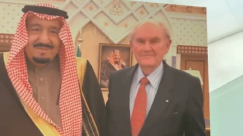 بالفيديو.. قصة المصور الأمريكي ويليان بولك مع الملك فيصل والملك سلمان