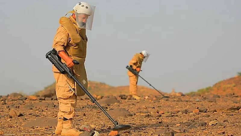 سلمان للإغاثة ينزع 605 ألغام في اليمن