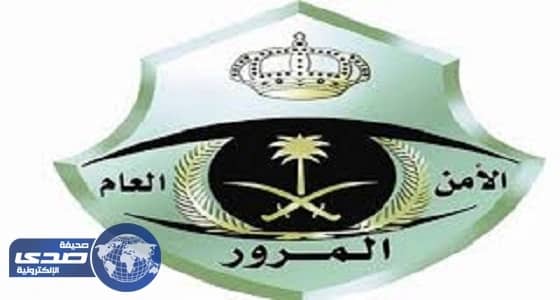 «المرور» تحقق في فيديو متداول لأحد رجالها يتفاخر بتسجيل المخالفات