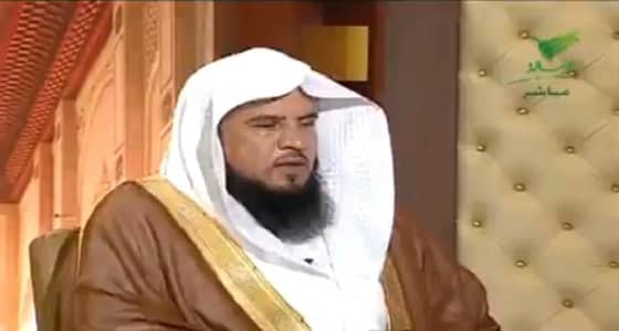 بالفيديو.. حكم صلاة من وجد قطرة دم في ثوبه