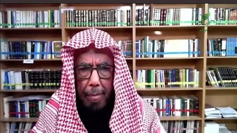 بالفيديو.. "المطلق" يوضح حكم الصلاة خلف غلام لم يتجاوز عمره ١٤ عاماً