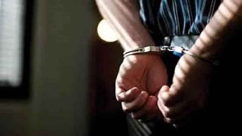 الإطاحة برجل قتل طبيب انتقاماً للشرف