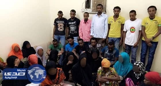 بالصور.. تفاصيل محاصرة تجمع نساء ورجال في مزرعة بوادي الدواسر