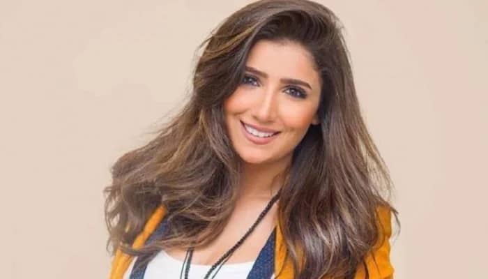 بالفيديو.. "مي عمر" تكشف قصتها المؤثرة في الصين على مدار 8 أشهر