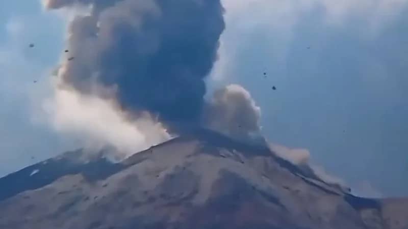 إندونيسيا ترفع حالة التأهب القصوى إثر انفجار بركان ليووتوبي لاكي لاكي