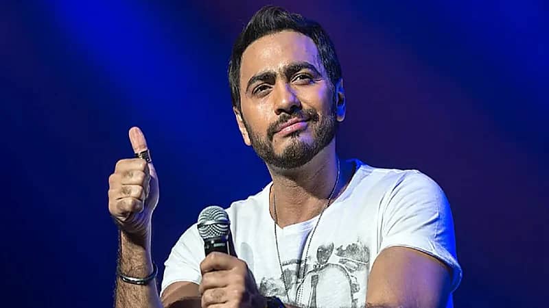 تامر حسني يتعرض لحادث سير