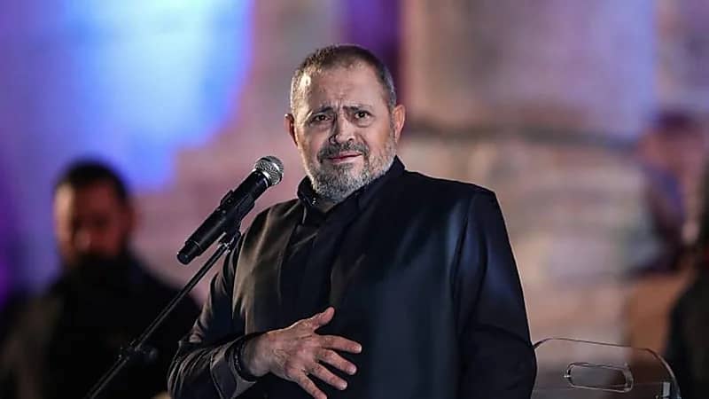 جورج وسوف يجري عملية جراحية 