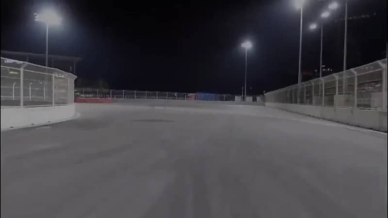 بالفيديو.. ميدان حلبة جدة لسباقات "الفورمولا1" بعد إجراء تعديلات على المنعطفات