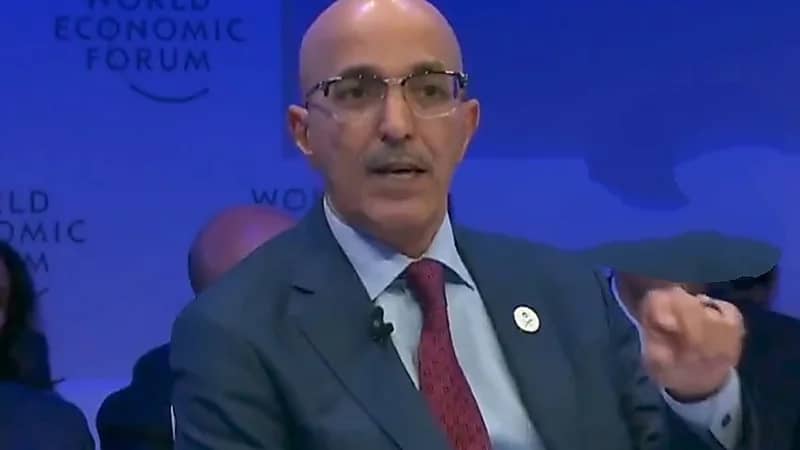 الجدعان: المملكة خفضت سعر النفط بنسبة 17% .. فيديو